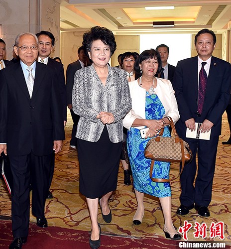 9��3�գ��й����⽻��Э�᳣�񸱻᳤��Ԯƽ���й����⽻��Э�ḱ�᳤�����鳤̷�����ڱ����롰���⻪�ᾫӢ��ʿ�����š�������̸������