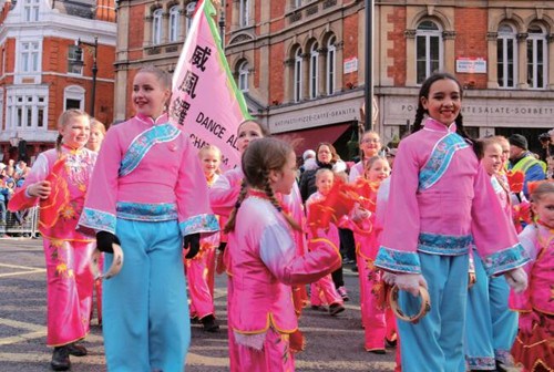 �й���������ͼ���׶ػ���2016���´����ʢ��������ŷ��ʱ����Ӣ����/�ź� �㣩