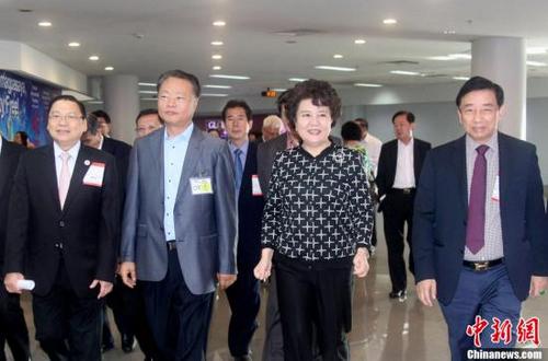 �й�����2��5�����磬�й�����Ժ����칫��������Ԯƽ���ŵִ���ɱ��׶�����������ʼ�ܼ�̽�õ������硢���������ο���Ȱ��г̡�ͼΪ��Ԯƽ���Σ�ǰ��2�����������������й�פ���ɱ���ʹ�Լ������ƻ������ܻ����³����Ѻ͡��ƻ��������ϻ���ϯ�����ٵ�������桢��������������� ���� ��