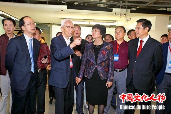 ���߽춫���ǹ����黭��Ӱչ�ڶ������������ľ���