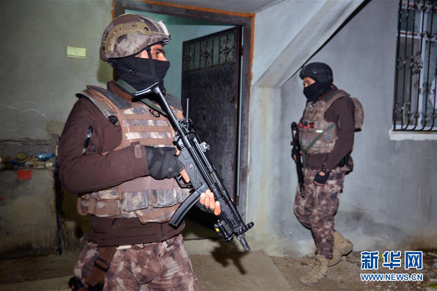 �����ʣ���1�������侯�����һ�������Ϯͼı