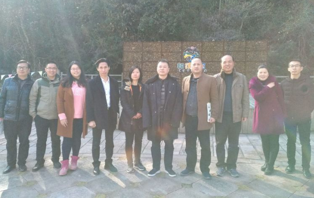 ����ʡ������פ�幤���ܶӾ�׼��ƶ���𴺽�ο������Ⱥ��