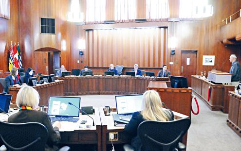 ����ͼ�¸绪������������ʷ�������˵�Ǹ��(���ô��ǵ��ձ���/��Ⱥ ��)