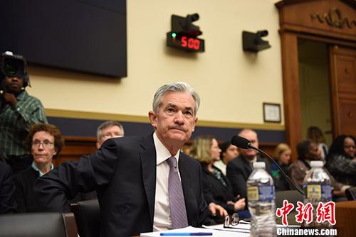 ����ʱ��2��27�գ�������������ϯ�������ڹ�������Ժ���ڷ���ίԱ��Ͱ������������֤��������2�³���ʽ������������ϯ���״γ�ϯ������֤�ᡣ ��������� ���� ��