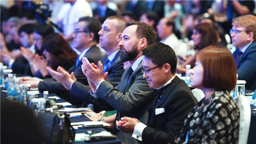 ʷ����ǿ���פ��ʹ���߽�����_���仯�ٺ���