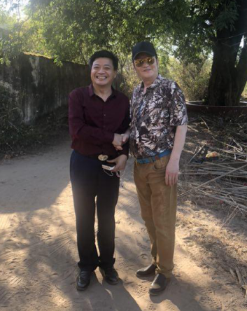 �紺�����ǿ���ֱ��С����