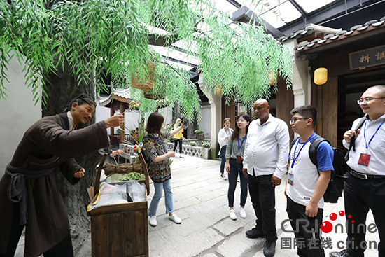 ��ý�߽����ϻ� ����һ�����µġ�������֮��