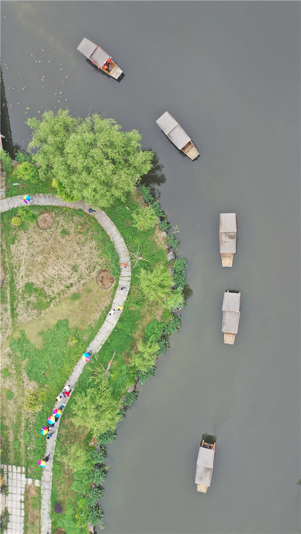 ���ν���С��_��������ˮ�硪�������е������ӹ����ɽС�����