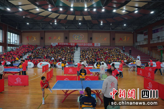  ͼΪ��ֳ����Ĵ�ʡ�����ڽ�����ίԱ�ṩͼ